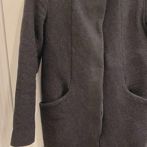 Wilfred Cashmere & Wool Blend Coat in Dark Grey, XS - Picture 4 of 11